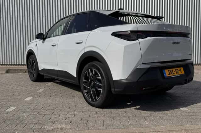 Peugeot 3008 (2025) thumbnail 3
