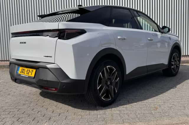 Peugeot 3008 (2025) thumbnail 5