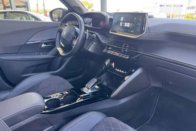 Peugeot 2008 (2022) thumbnail 14