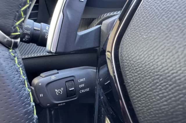 Peugeot 2008 (2022) thumbnail 18