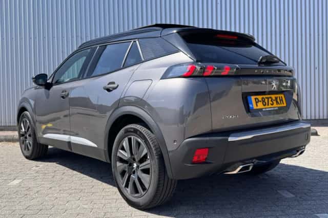 Peugeot 2008 (2022) thumbnail 3
