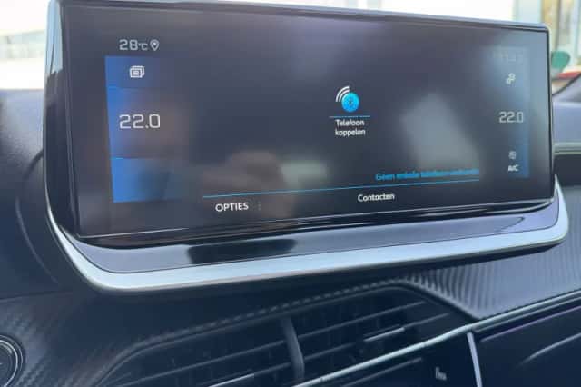 Peugeot 2008 (2022) thumbnail 24