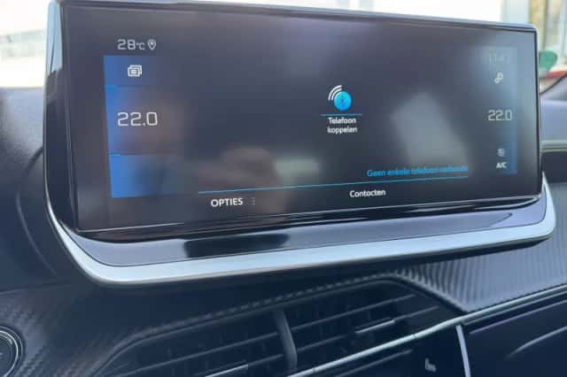 Peugeot 2008 (2022) thumbnail 25