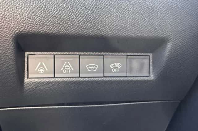 Peugeot 2008 (2022) thumbnail 29