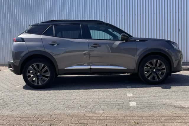 Peugeot 2008 (2022) thumbnail 6