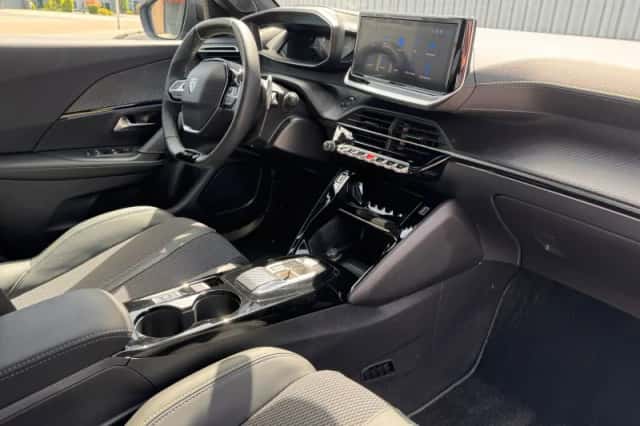 Peugeot 2008 (2025) thumbnail 12