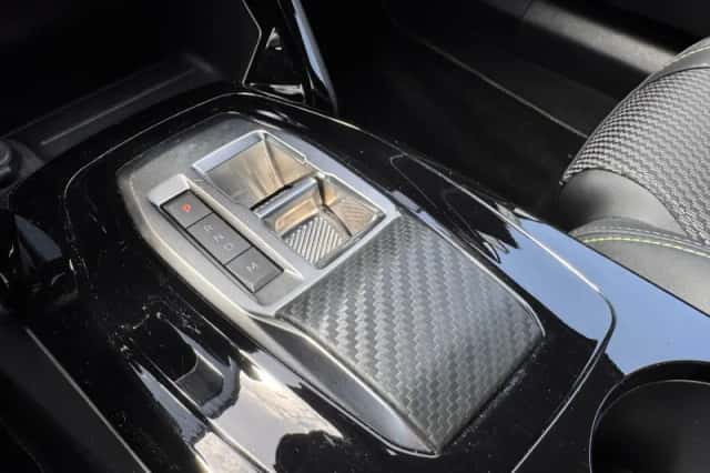 Peugeot 2008 (2025) thumbnail 18