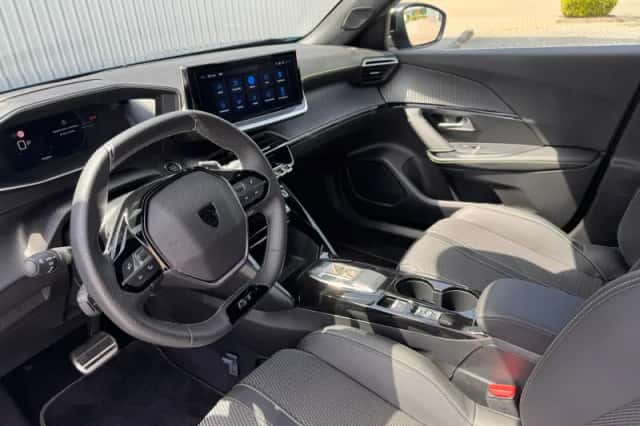 Peugeot 2008 (2025) thumbnail 9