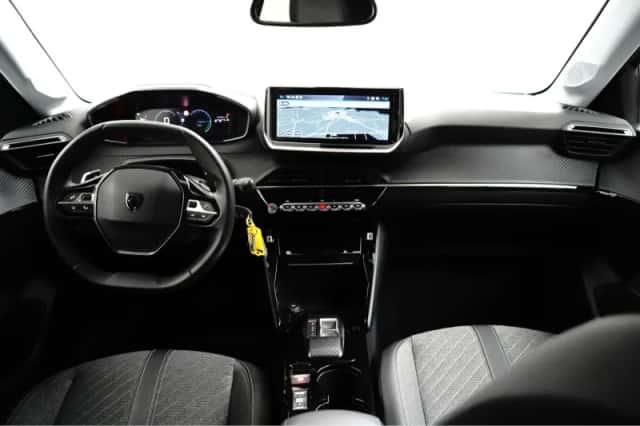 Peugeot 208 (2025) thumbnail 11