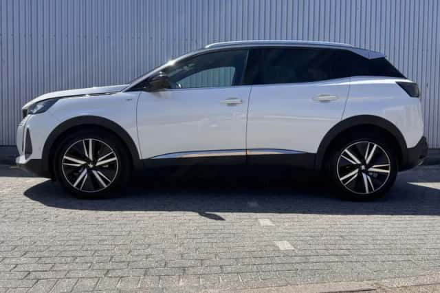 Peugeot 3008 (2021) thumbnail 2