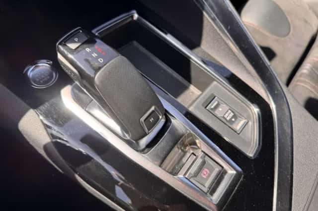 Peugeot 3008 (2021) thumbnail 19