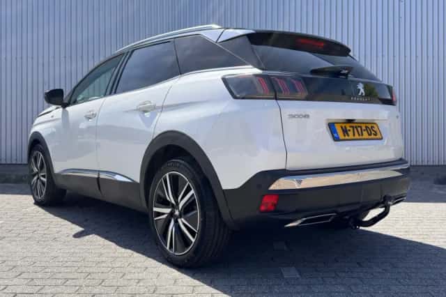 Peugeot 3008 (2021) thumbnail 3