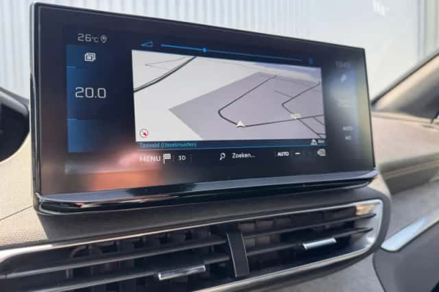 Peugeot 3008 (2021) thumbnail 25