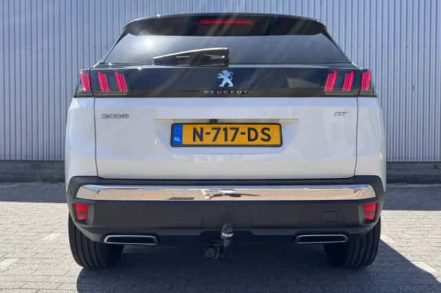 Peugeot 3008 (2021) thumbnail 4