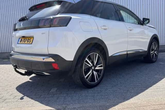 Peugeot 3008 (2021) thumbnail 5