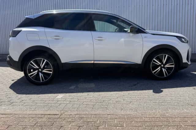 Peugeot 3008 (2021) thumbnail 6