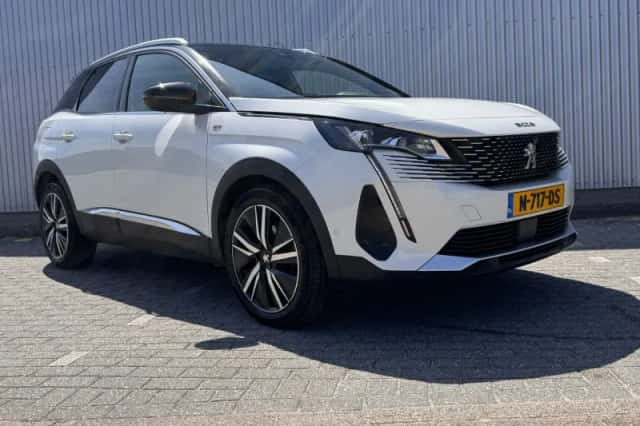 Peugeot 3008 (2021) thumbnail 7