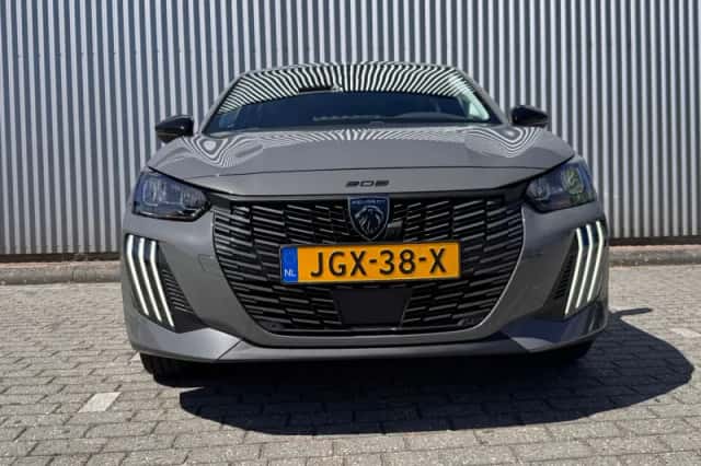 Peugeot e-208 (2025) thumbnail 8