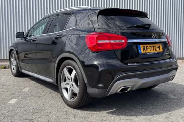 Mercedes-Benz GLA-Klasse (2017) thumbnail 3