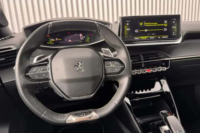 Peugeot 2008 (2021) thumbnail 13
