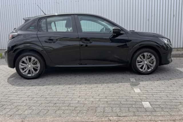 Peugeot e-208 (2023) thumbnail 6