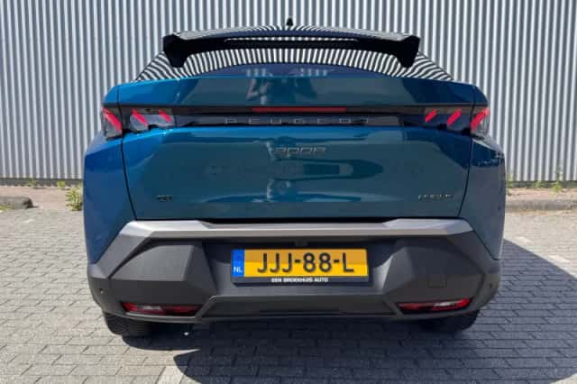 Peugeot 3008 (2025) thumbnail 4
