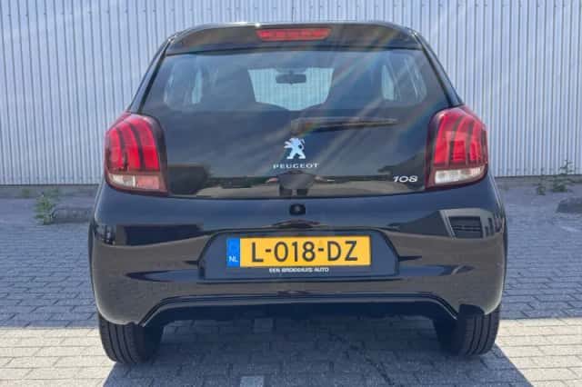 Peugeot 108 (2021) thumbnail 4