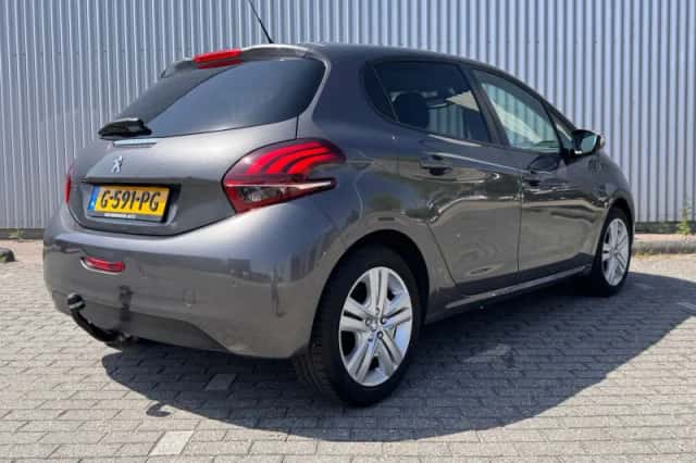 Peugeot 208 (2019) thumbnail 5