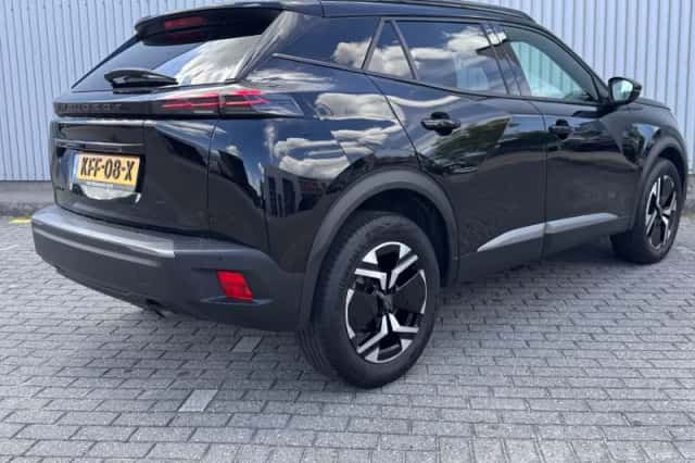 Peugeot 2008 (2024) thumbnail 5
