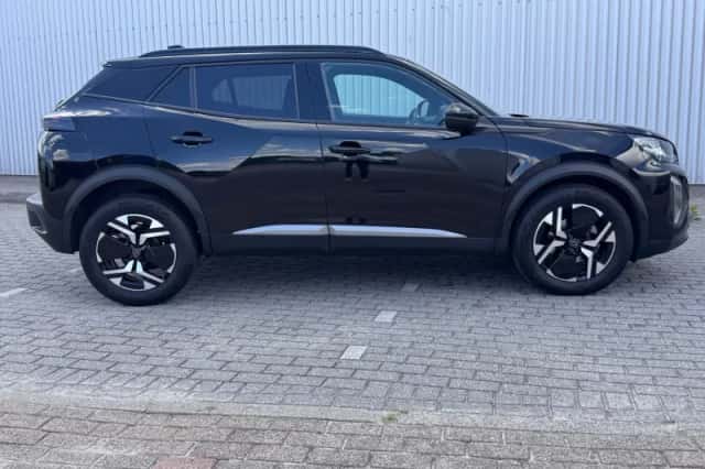 Peugeot 2008 (2024) thumbnail 6