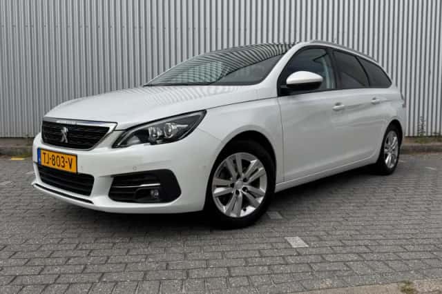 Peugeot 308 (2018) thumbnail 1