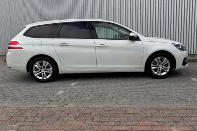 Peugeot 308 (2018) thumbnail 6