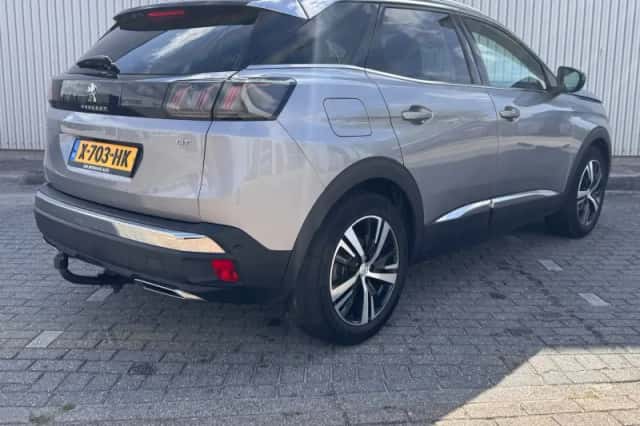 Peugeot 3008 (2022) thumbnail 5