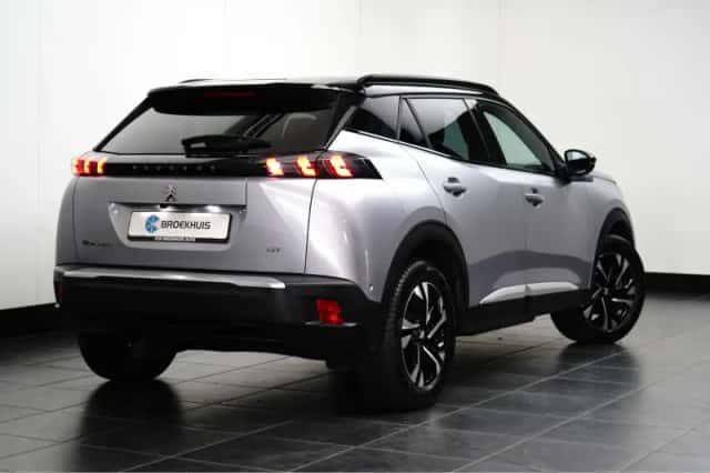 Peugeot e-2008 (2023) thumbnail 4