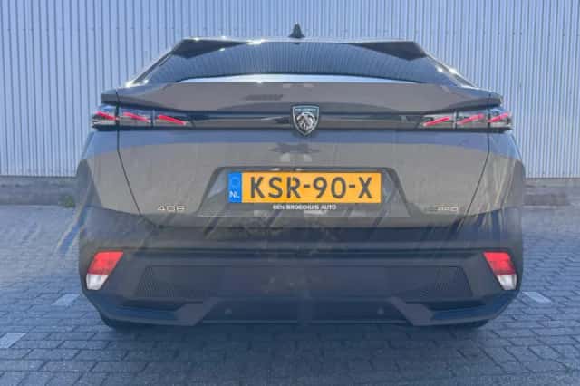 Peugeot 408 (2024) thumbnail 4
