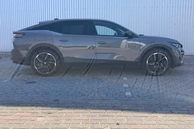 Peugeot 408 (2024) thumbnail 6
