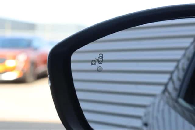 Peugeot 208 (2024) thumbnail 14