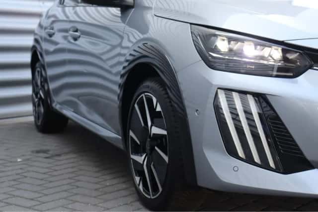 Peugeot 208 (2024) thumbnail 17