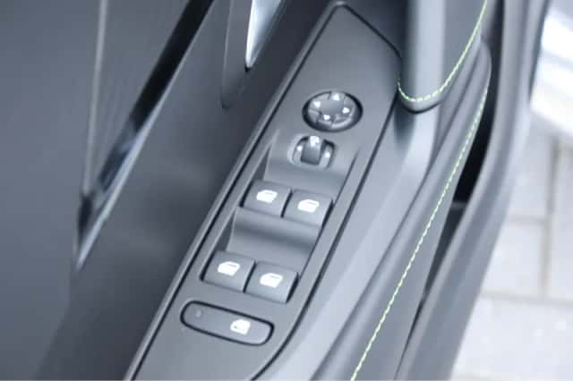 Peugeot 208 (2024) thumbnail 22