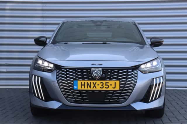 Peugeot 208 (2024) thumbnail 5