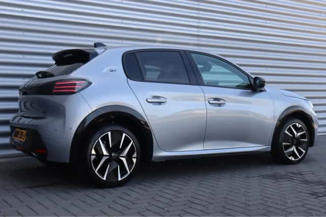 Peugeot 208 (2024) thumbnail 7