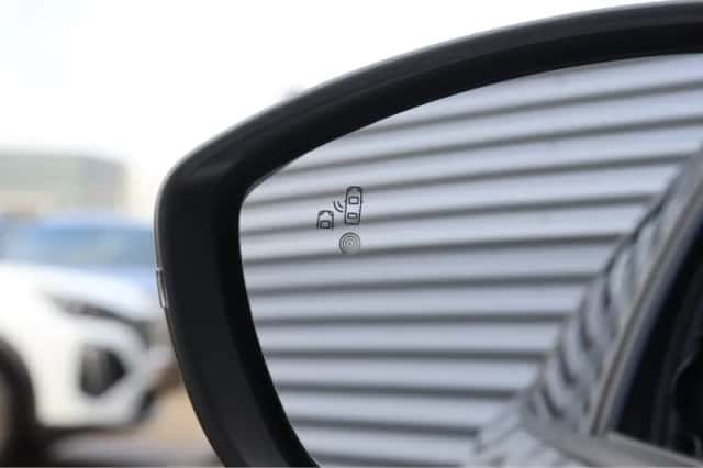 Peugeot 2008 (2024) thumbnail 14