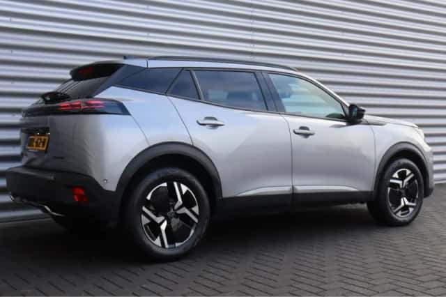 Peugeot 2008 (2024) thumbnail 7