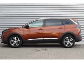 Peugeot 5008 (2022) thumbnail 2