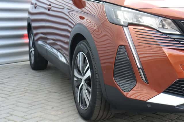 Peugeot 5008 (2022) thumbnail 17