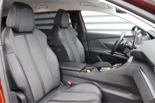 Peugeot 5008 (2022) thumbnail 22