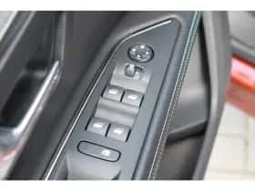 Peugeot 5008 (2022) thumbnail 24