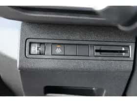 Peugeot 5008 (2022) thumbnail 25