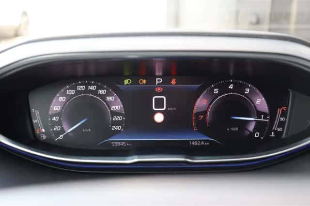 Peugeot 5008 (2022) thumbnail 29