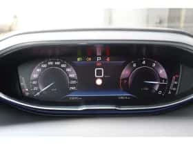 Peugeot 5008 (2022) thumbnail 29